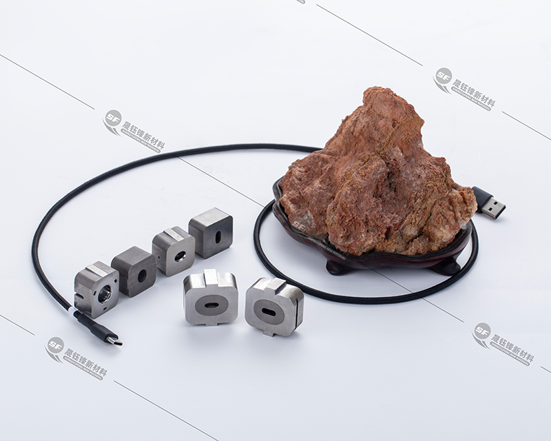 Type-C充电端口拉伸的应用