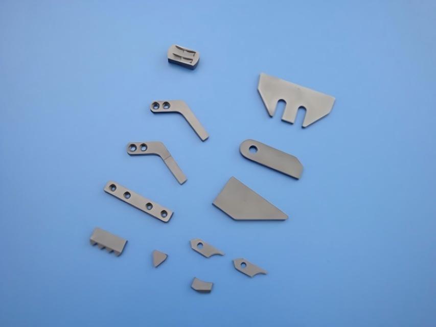 Various moulding blades